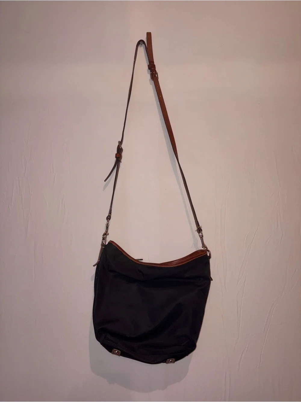 DOONEY & BOURKE Women's Wayfarer Hobo Bag